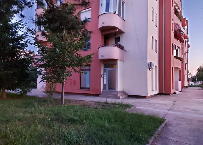 Top Apartment